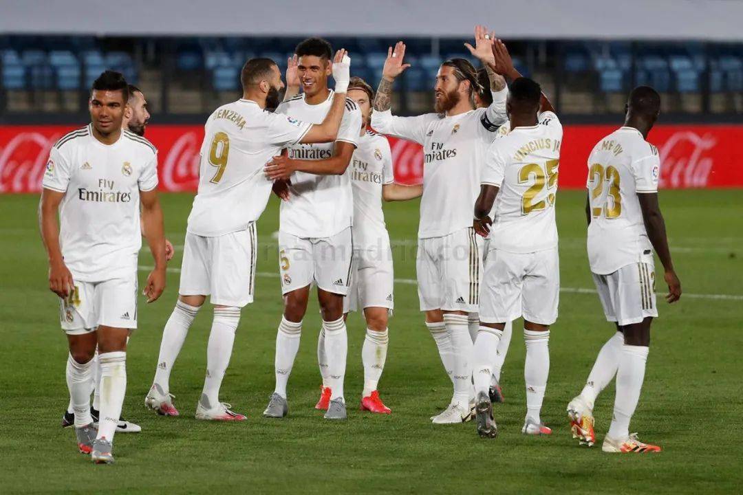 都体：尤文重新考虑引进扎卡；弗拉霍维奇有望出战佛罗伦萨