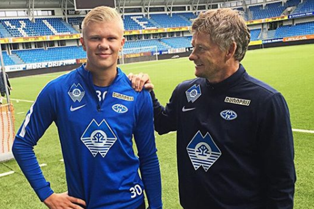 巅峰对决！海外情报：巴黎圣日尔曼1-3弗拉门戈（海外快讯：弗拉门戈3-1击败巴黎圣日尔曼，巅峰之战落幕）