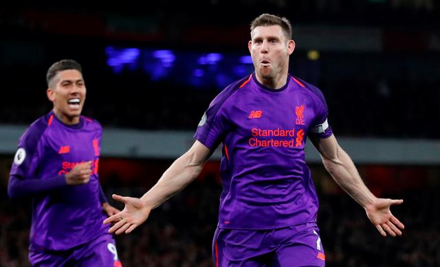 维尼修斯晒观看解放者杯决赛照片，随后庆祝母队弗拉门戈夺冠