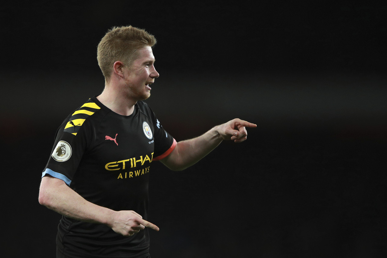 媒体人：中国男篮对周琦低位能力盲目自信