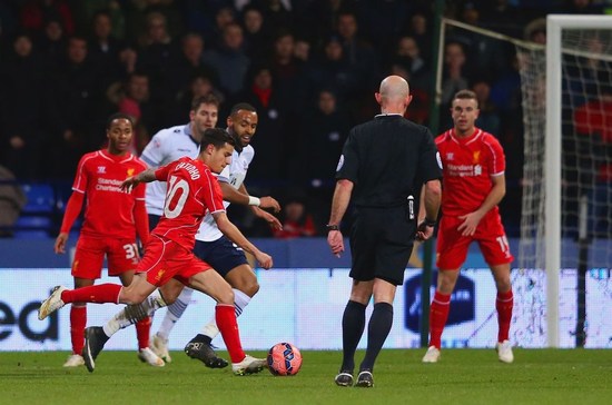 法甲半场：舍瓦利耶神扑，萨利苏进球被吹，巴黎0-0摩纳哥